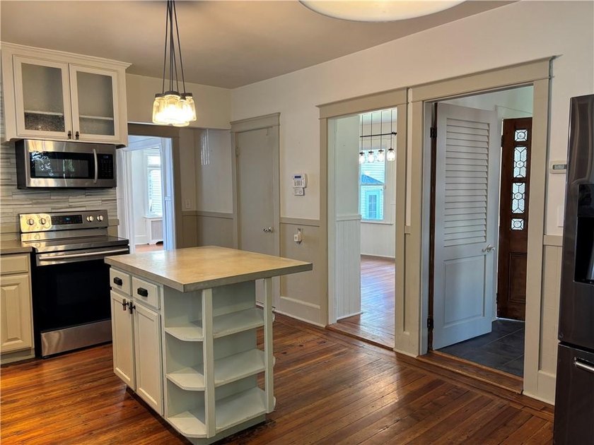A true diamond in the rough, this classic Newport Dutch Colonial - photo 13
