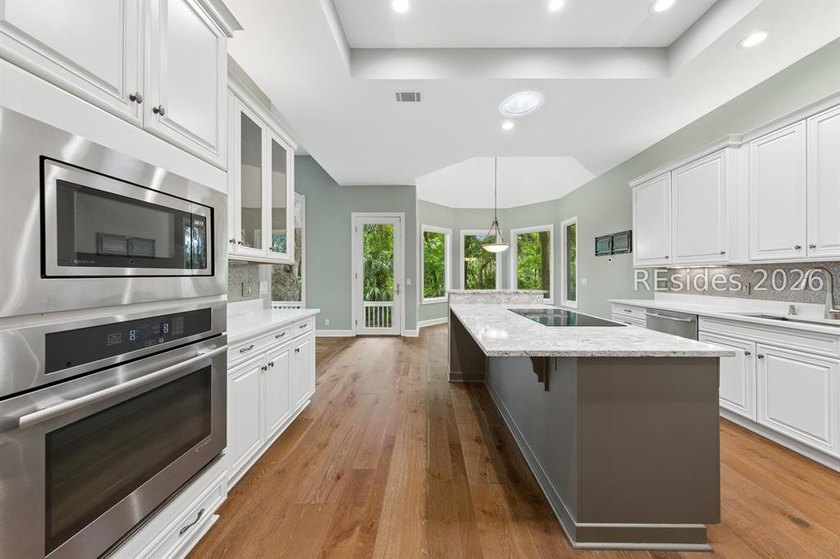 Back on the market and better than ever! This is not the same - photo 20