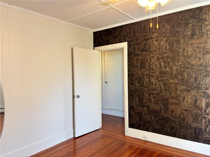 A true diamond in the rough, this classic Newport Dutch Colonial - photo 21