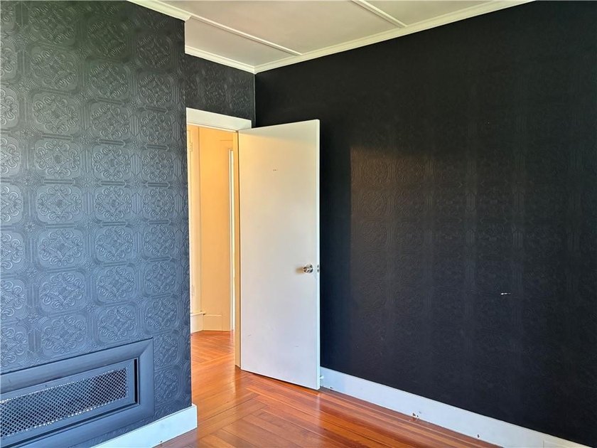 A true diamond in the rough, this classic Newport Dutch Colonial - photo 23