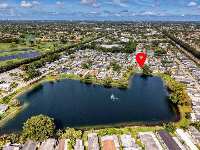 JUST LISTED!!! Lakefront 3BR/2BA with Florida room and tile - photo 14