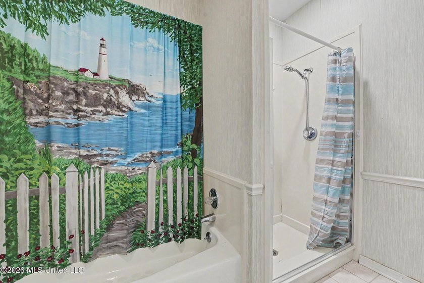 Spacious 3-bedroom, 2-bath home in the heart of Diamondhead on - photo 17