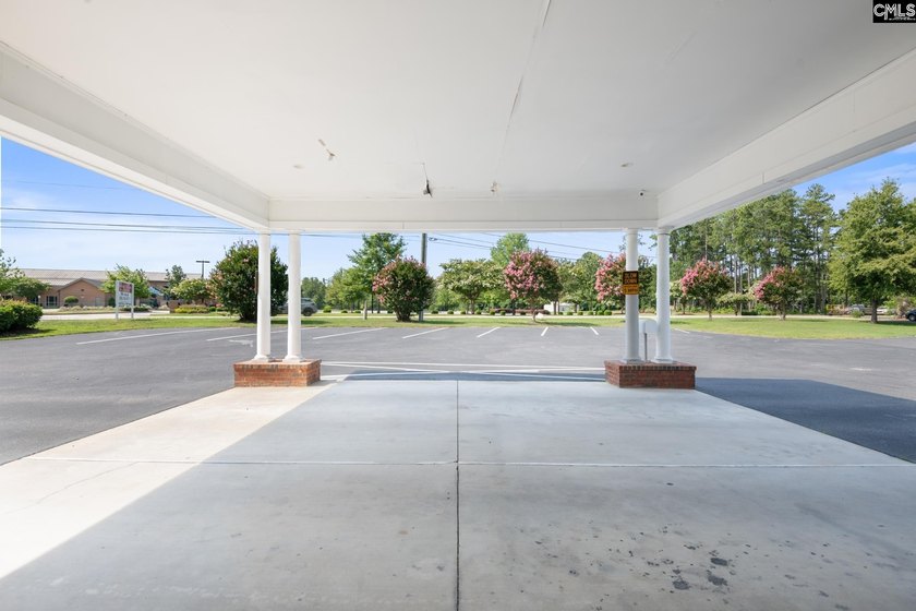 Rare opportunity to purchase a purpose-built educational and - photo 26