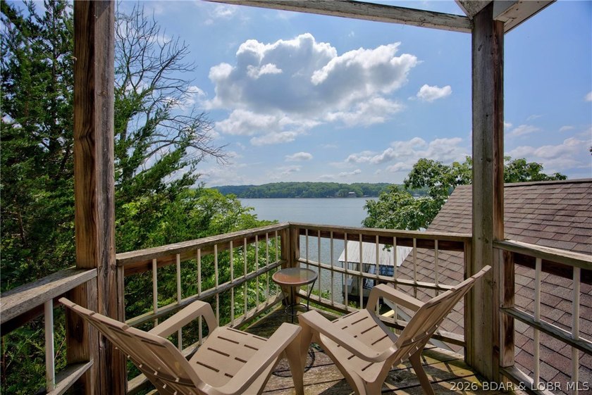 Welcome to 1146 Stoddard Lane, where breathtaking main channel - photo 17