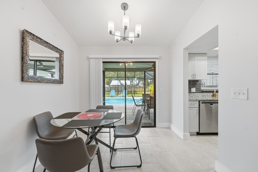 Welcome to this freshly painted 2-bedroom, 2-bathroom pool home - photo 19