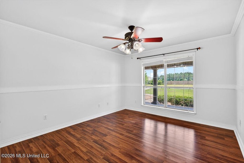 Spacious 4 bed, 3 bath single-story home in South Pointe with - photo 31