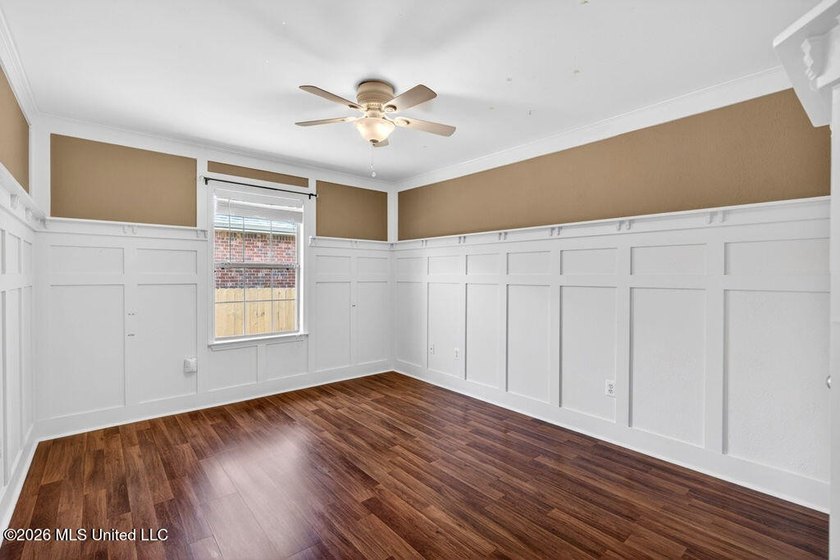 Spacious 4 bed, 3 bath single-story home in South Pointe with - photo 35