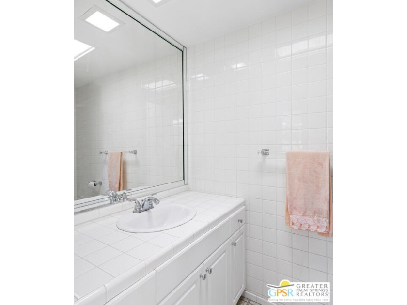 Experience Mid-Century Modern Living in Canyon Estates! This - photo 18