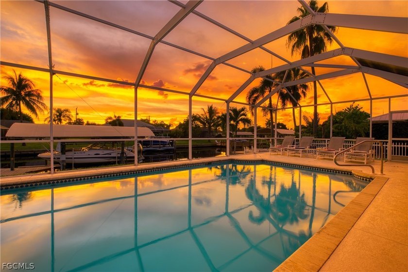 Turnkey and in a desirable neighborhood, the Cape Coral Yacht - photo 33