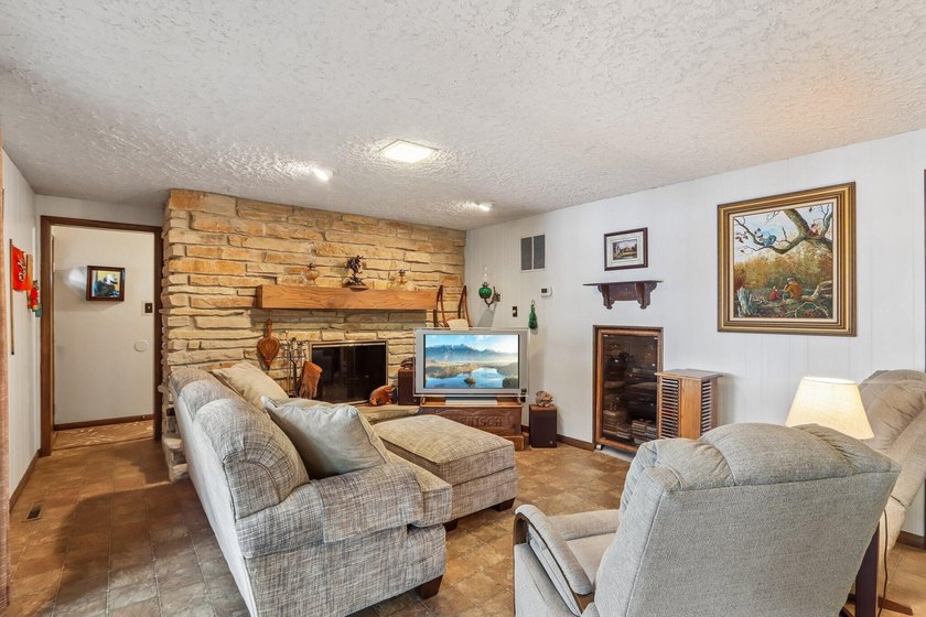 Watch gorgeous sunsets over 100' sand frontage on exclusive and - photo 18