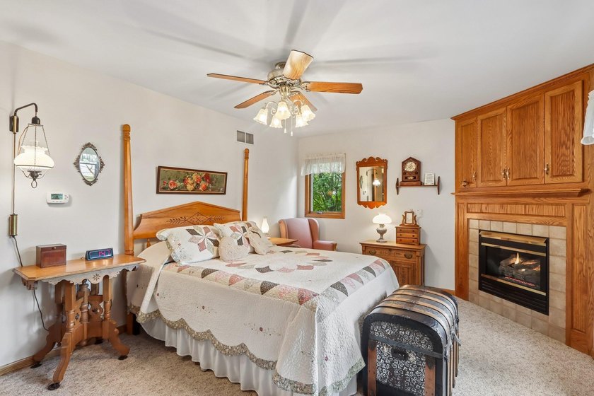 Watch gorgeous sunsets over 100' sand frontage on exclusive and - photo 21