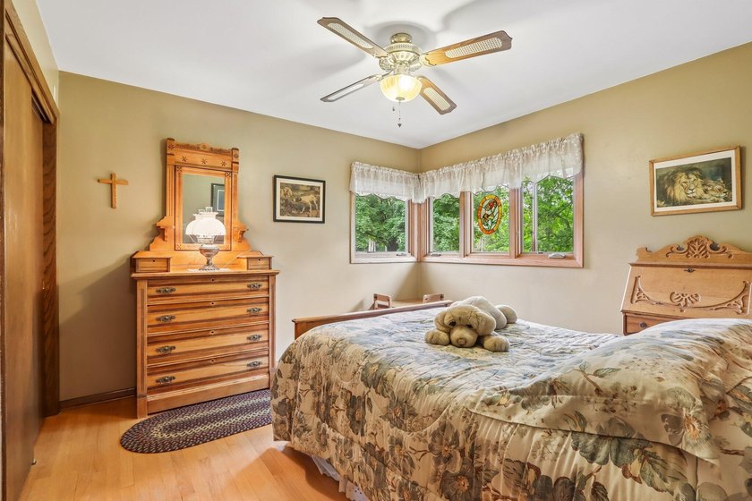 Watch gorgeous sunsets over 100' sand frontage on exclusive and - photo 23