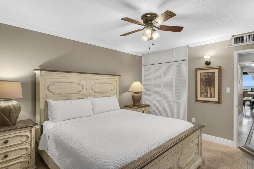 Jetty East is a Gulf front Gated 6-story midrise with under - photo 12