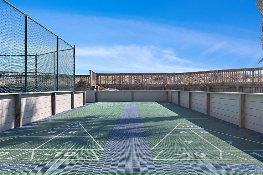 Jetty East is a Gulf front Gated 6-story midrise with under - photo 22
