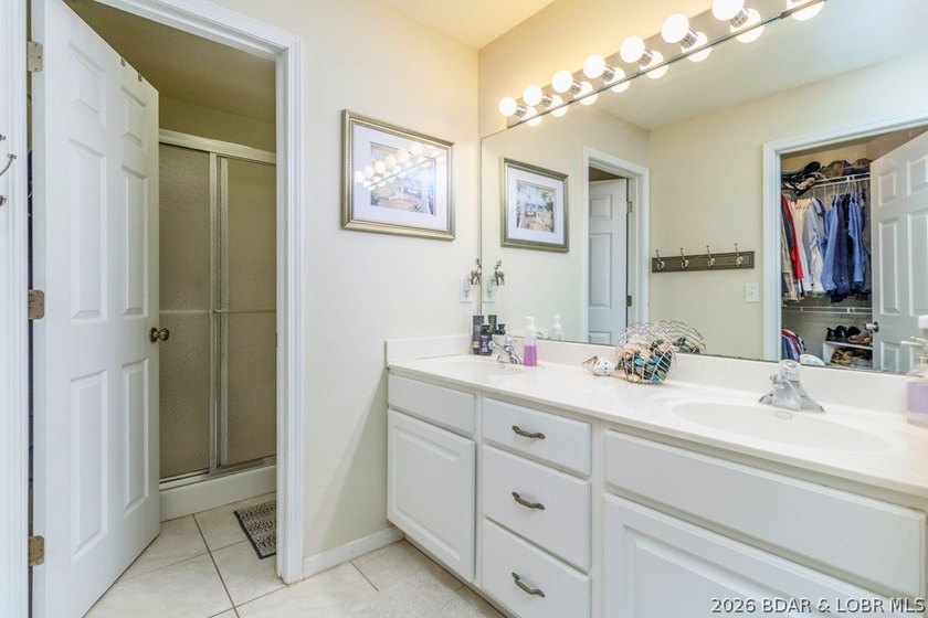 Enjoy easy lake living in this well-maintained 3-bedroom, 2-bath - photo 18