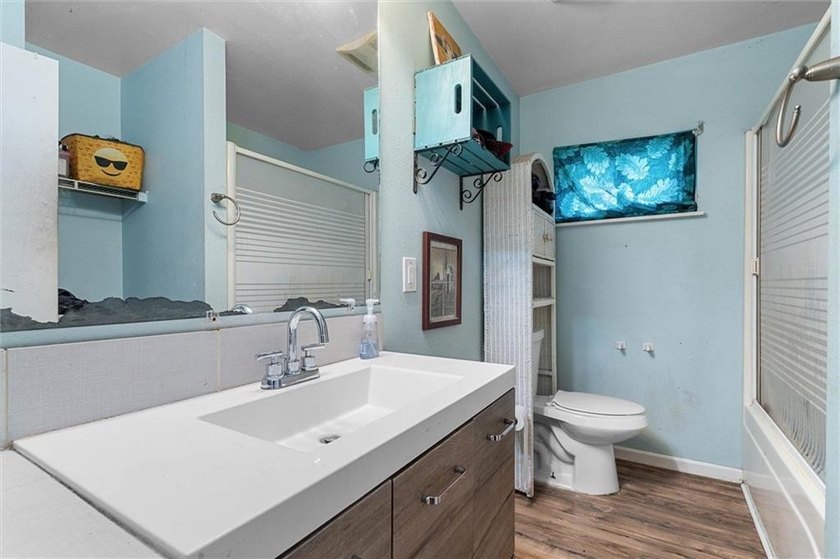 Prime investment opportunity, triplex in Gulf Shores! This - photo 19