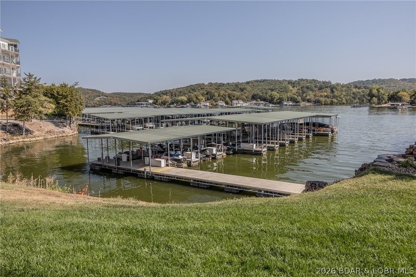Enjoy easy lake living in this well-maintained 3-bedroom, 2-bath - photo 28