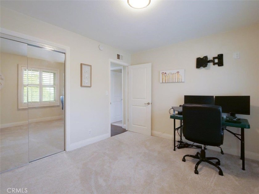 Don't miss the UNIQUE OPPORTUNITY to own this beautifully - photo 22