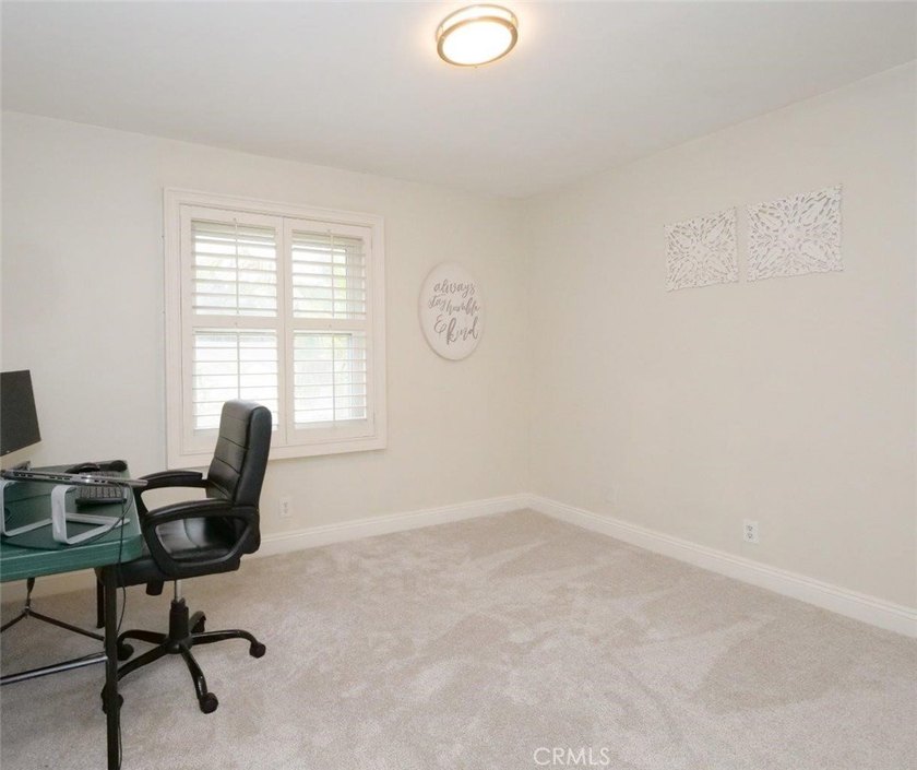 Don't miss the UNIQUE OPPORTUNITY to own this beautifully - photo 23