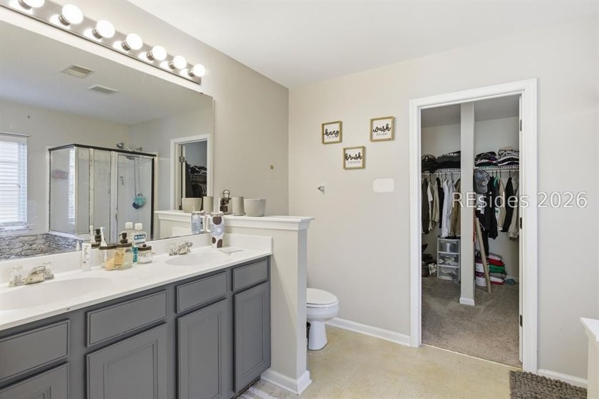 Welcome to this 4-bed, 2.5-bath with a great family floorplan - photo 26