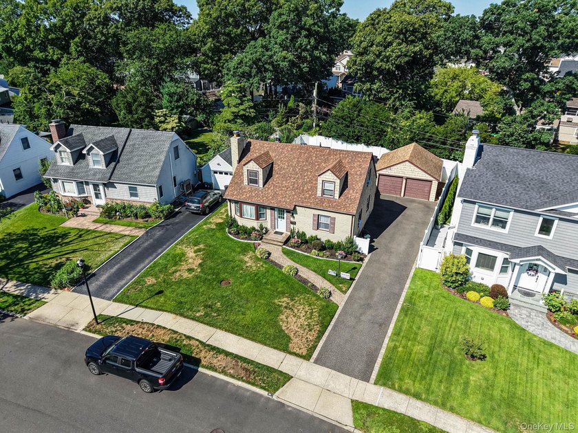 Welcome to the sought after Briarcliff community in Merrick! - photo 30