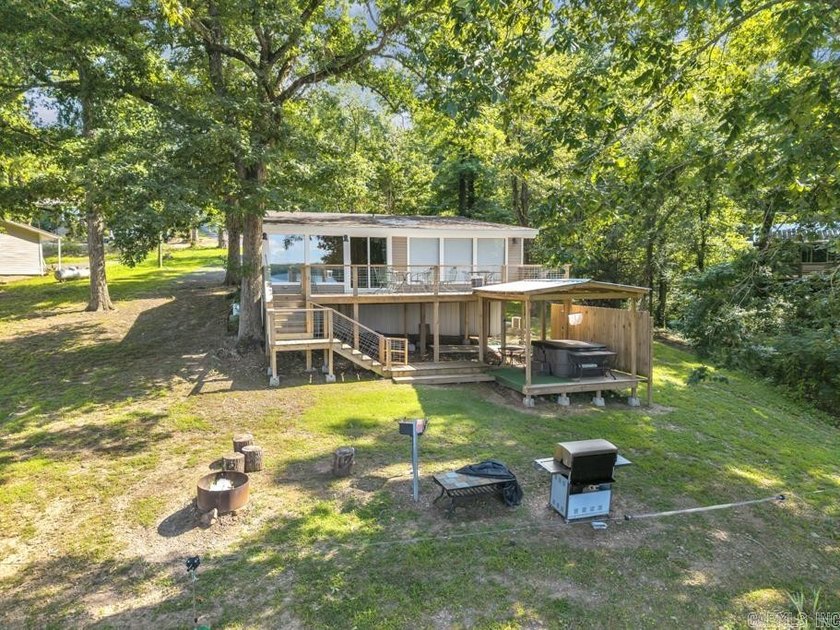 Enjoy lakefront living at its finest on beautiful Harris Brake - photo 36