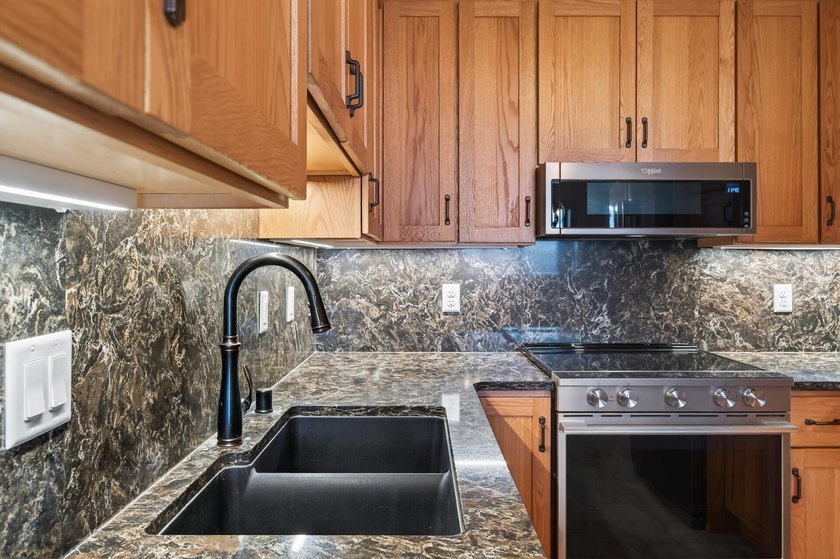 It's All About The View! This condo delivers on everything you - photo 4