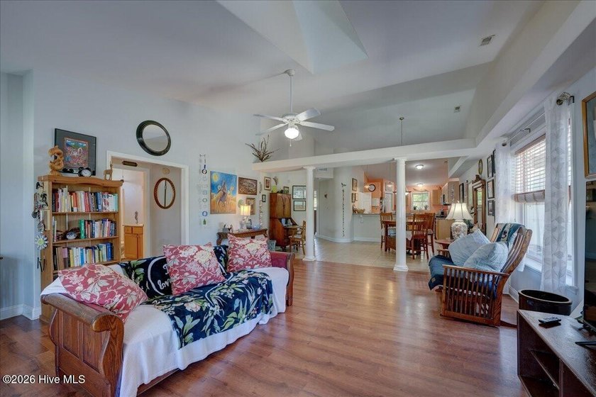 Welcome to 100 Bandon Drive, a well-maintained 3-bedroom, 2-bath - photo 16
