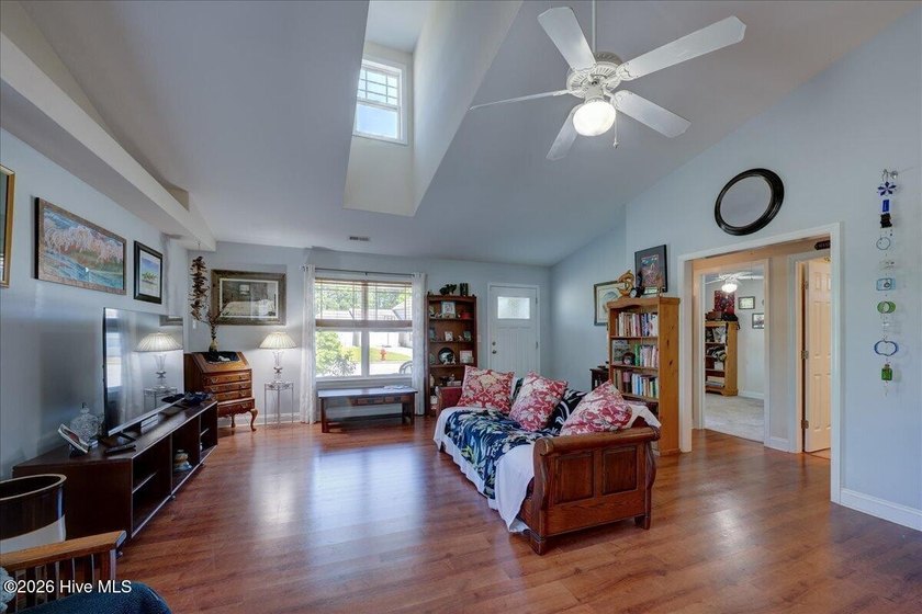 Welcome to 100 Bandon Drive, a well-maintained 3-bedroom, 2-bath - photo 17