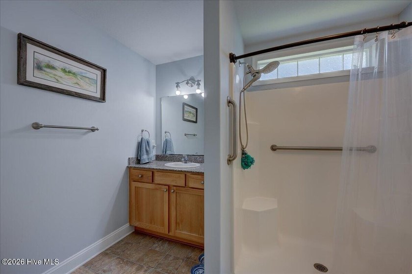 Welcome to 100 Bandon Drive, a well-maintained 3-bedroom, 2-bath - photo 37
