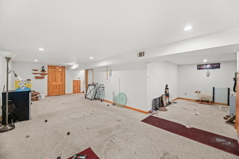 Opportunity awaits in this 3 bedroom, 1.5 bath ranch located in - photo 18