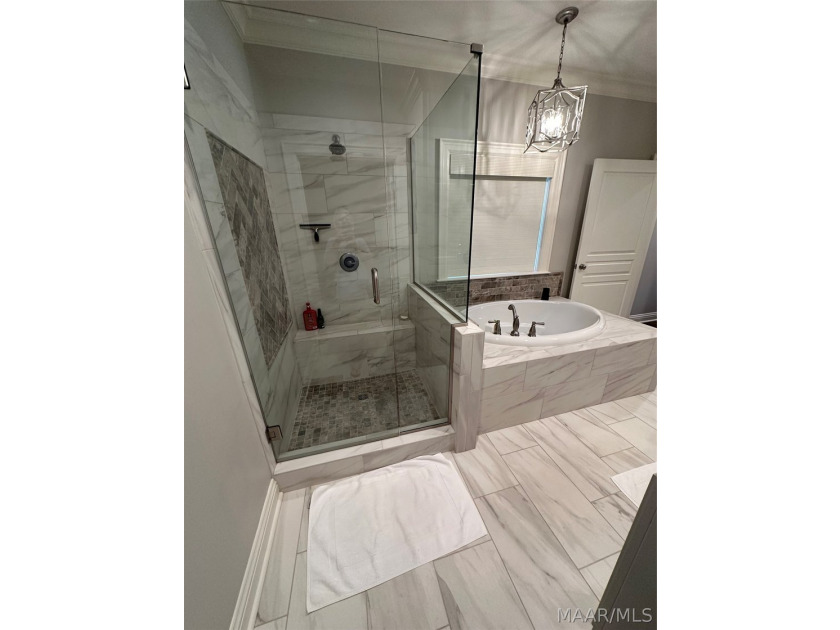 Experience resort style luxury living in the highly sought after - photo 24