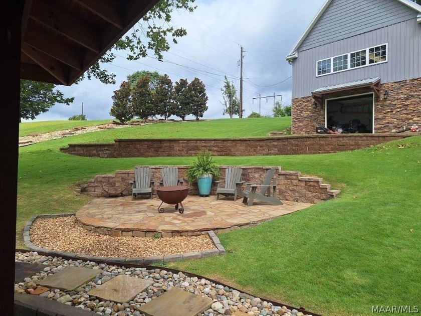 Experience resort style luxury living in the highly sought after - photo 38