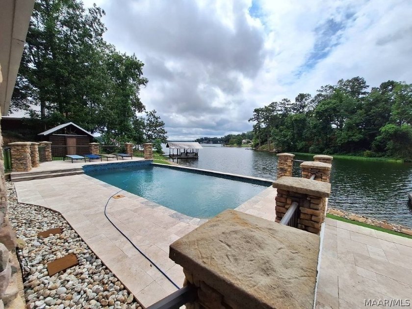 Experience resort style luxury living in the highly sought after - photo 43