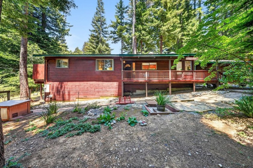 Mountain living without the steep mountain roads! Located on - photo 15