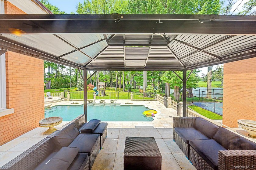 25 Lake Road | Waterfront Contemporary on the Golf Course - - photo 31