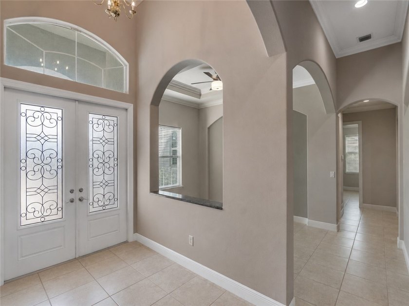 GHO Sawgrass former model home on fenced .40 lake lot with - photo 11