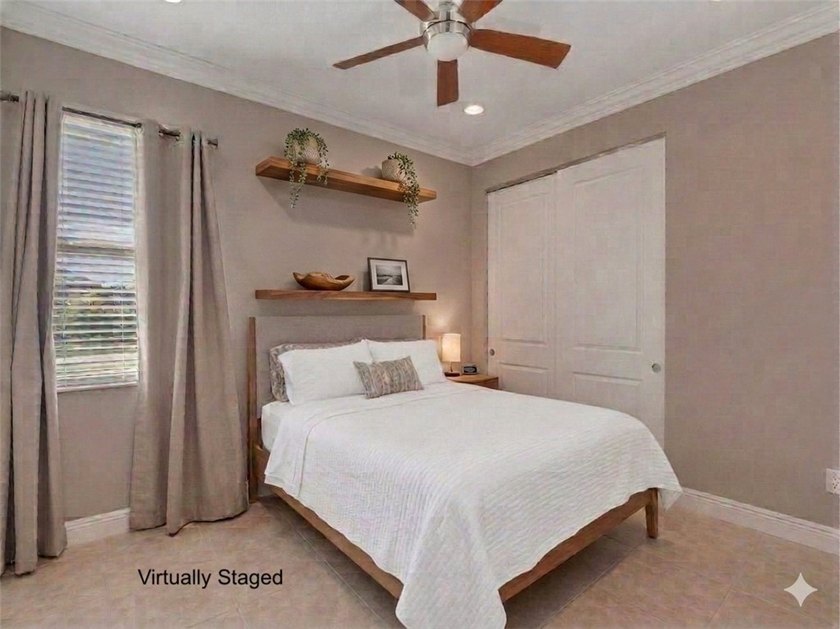 GHO Sawgrass former model home on fenced .40 lake lot with - photo 15