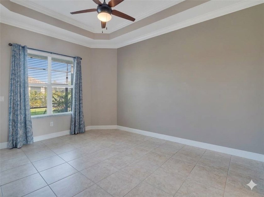 GHO Sawgrass former model home on fenced .40 lake lot with - photo 19