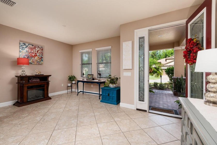 GORGEOUS in GRAND CYPRESS on LAKE TARPON ~ Location, Location - photo 9
