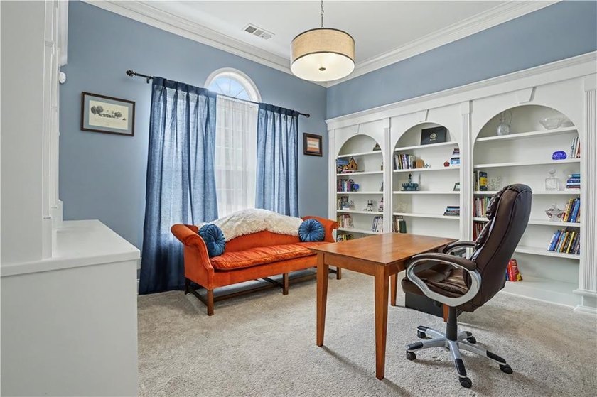 BEAUTIFULLY MAINTAINED 5 BED, 4.5 BATH RANCH HOME ON FINISHED - photo 13