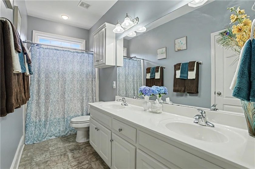 BEAUTIFULLY MAINTAINED 5 BED, 4.5 BATH RANCH HOME ON FINISHED - photo 22