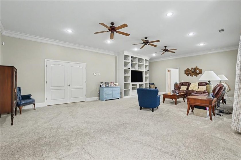 BEAUTIFULLY MAINTAINED 5 BED, 4.5 BATH RANCH HOME ON FINISHED - photo 26