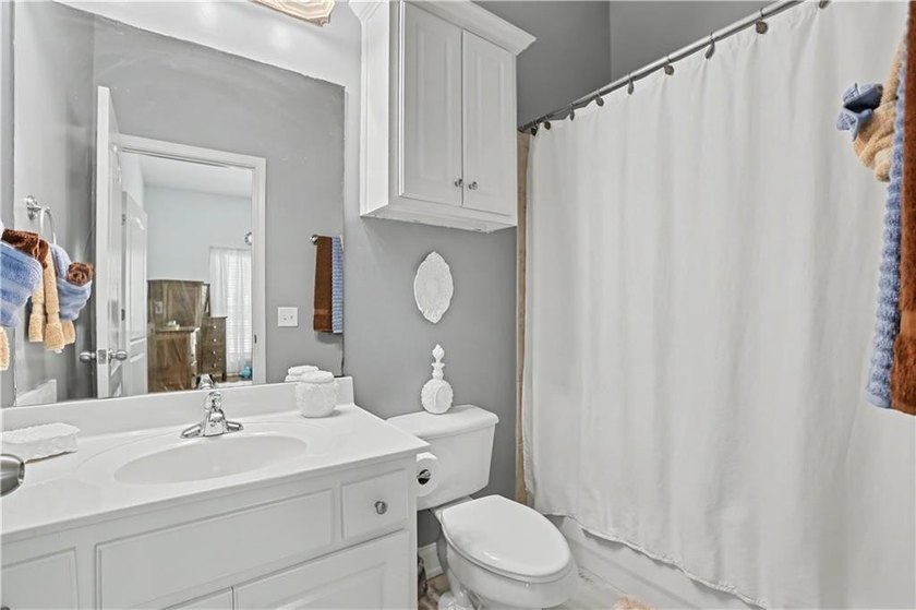 BEAUTIFULLY MAINTAINED 5 BED, 4.5 BATH RANCH HOME ON FINISHED - photo 29