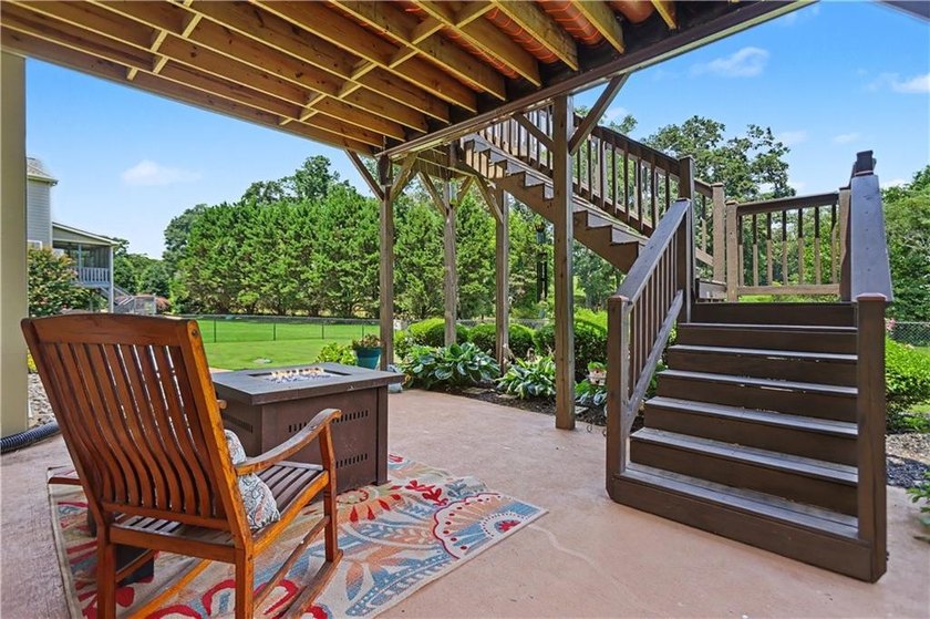 BEAUTIFULLY MAINTAINED 5 BED, 4.5 BATH RANCH HOME ON FINISHED - photo 32
