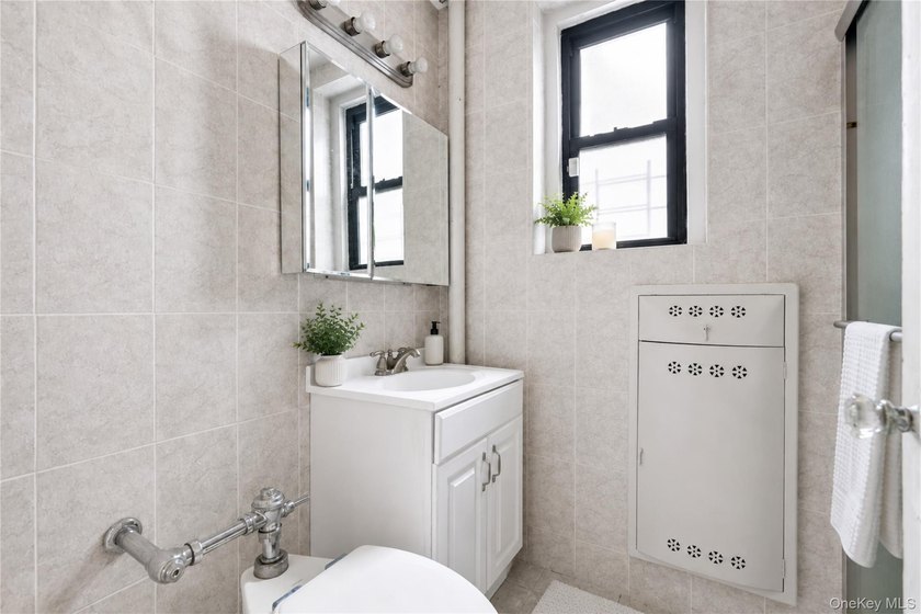 Welcome to 109-14 Ascan Avenue, Unit 5A, a bright and inviting - photo 25