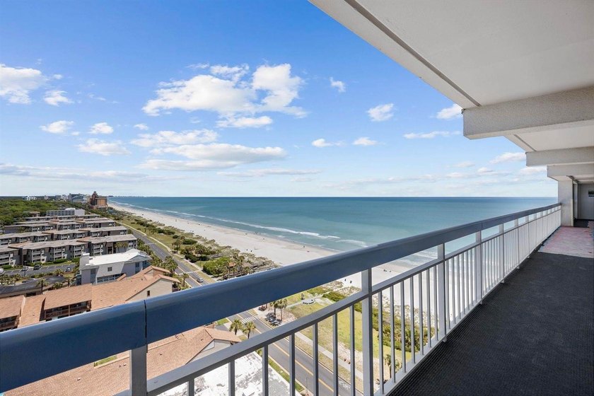 Welcome to Unit 1603 at Forest Dunes, a spacious 3BR/2.5BA - photo 4