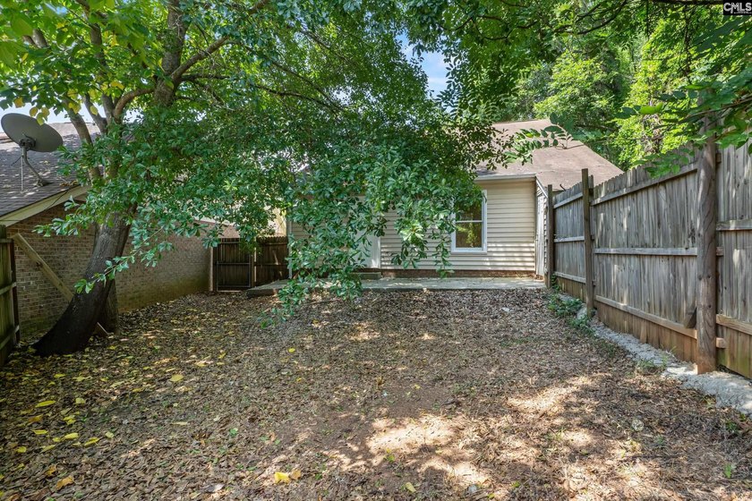 This beautifully updated 3 bedroom, 2 bathroom home, where - photo 14