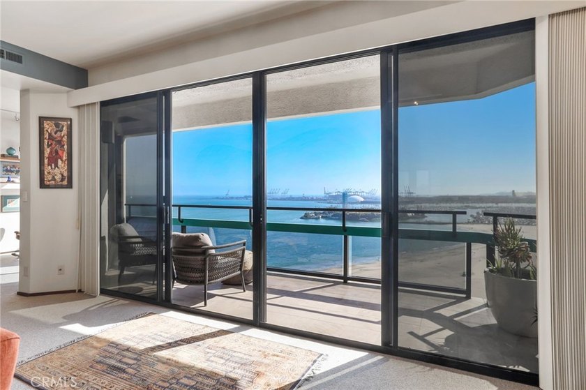Welcome to 1310 E. Ocean Blvd, #1604! This meticulously - photo 32