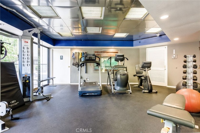 Welcome to 1310 E. Ocean Blvd, #1604! This meticulously - photo 41